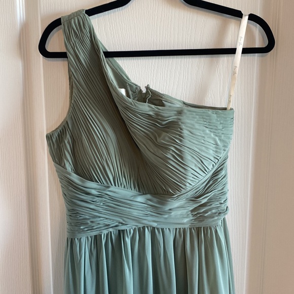 Brides maid dress in Sage - Picture 2 of 7